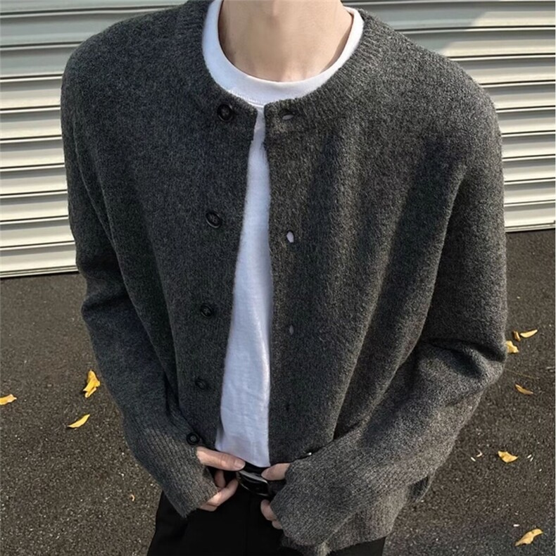 MY06-P592025年秋季新款纯色圆领木扣针织开衫男宽松百搭软糯,男装卫衣,电商B323A