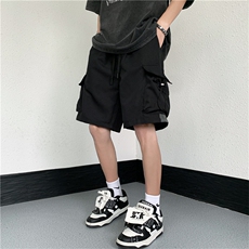 黑色