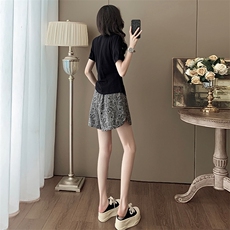 女夏穿搭时尚套装宽松显瘦圆领不规则开叉设计上衣提花短裤两件套，女装套装/套裙，2C310