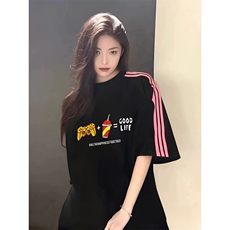 抖音得物品质二开240克宽松纯棉美式潮牌印花三条杠中性风短袖T恤，男装T恤，电商A486