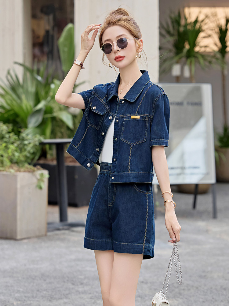 牛仔减龄套装女夏季2025新款短袖短裤小个子高级感显瘦两件套潮女,女装套装/套裙,意芙