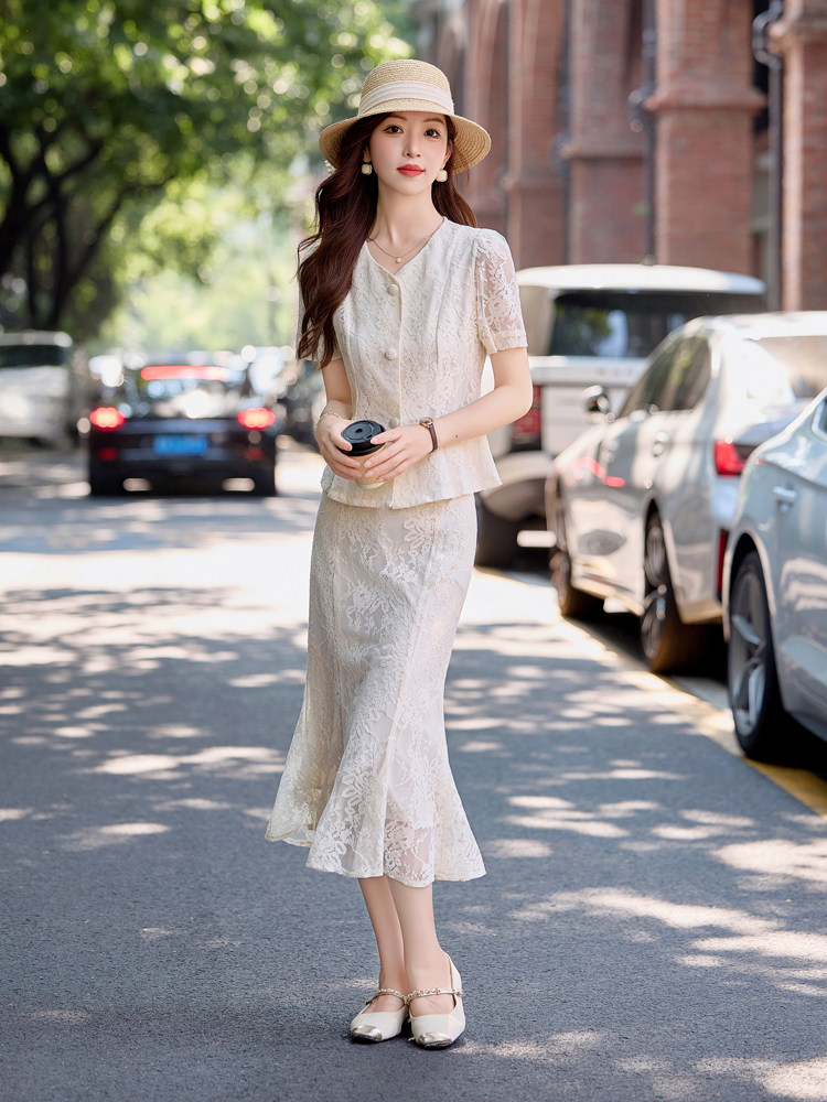 粉色小香风蕾丝套装裙女2025夏新款气质短袖上衣鱼尾半身裙两件套,女装套装/套裙,魅影