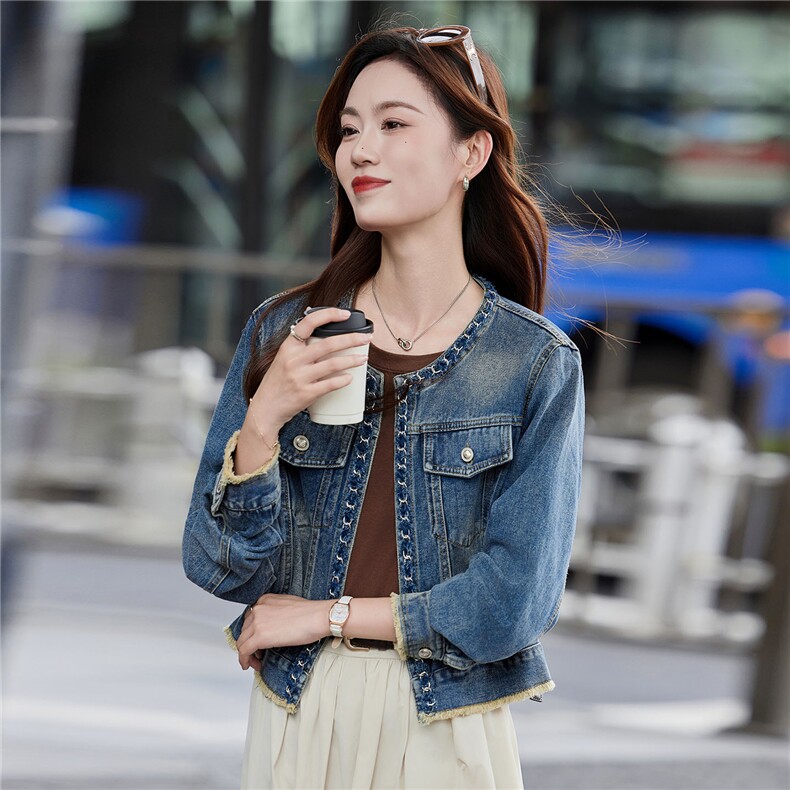 小个子牛仔外套女2025春秋季新款今年流行时尚圆领夹克上衣简约，女装牛仔外套，靓衣阁