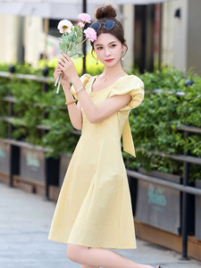 2025年夏季新款时尚气质泡泡袖修身连衣裙女图片