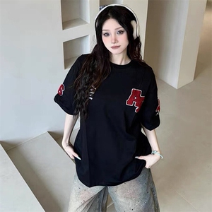万针全刺绣工艺抖音得物高品质260克重磅纯棉双纱美式高街短袖T恤,玫红色的包怎么搭配图片图片