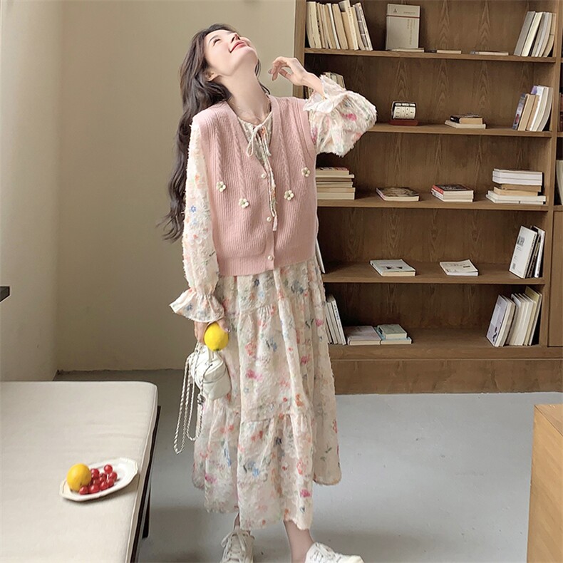 春季流行穿搭一整套装2025新款法式甜美碎花连衣裙针织马甲两件套,女装套装/套裙,2C232