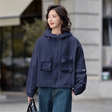 2025年冬季新款时尚短款棉服休闲工装派克服棉衣，女装棉衣/棉服，依路服饰