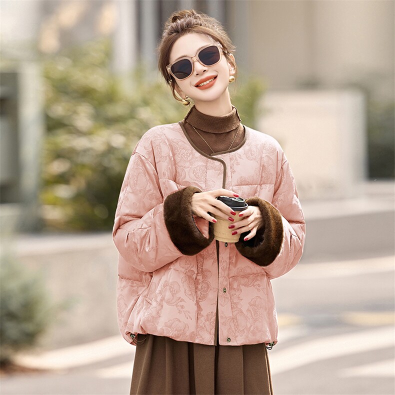高端设计感立领拼接羽绒服女2024年冬季新款小个子白鸭绒短款,女装羽绒服,美沁