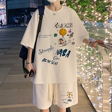 白色