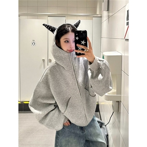 小众铆钉拼接杜宾犬连帽开衫卫衣男女图片