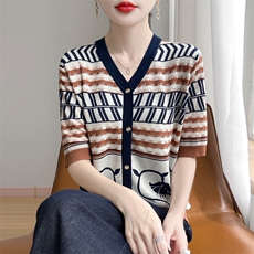 夏季新款简约天丝提花V领假开衫女宽松百搭显瘦时尚休闲上衣，女装T恤，暖娇绒包芯纱店