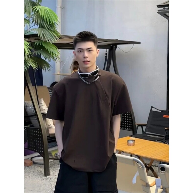 夏季新款男士简约时尚设计感斜领短袖polo衫上衣港风宽松休闲t恤图片