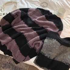 现货秋冬新款条纹破洞毛衣，女装针织衫/毛衣，XTZ style