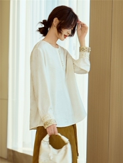 重工刺绣新中式白色衬衫女2026春季新款提花长袖内搭圆领衬衣上衣，女装衬衫，梦懿尔