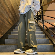 军绿色