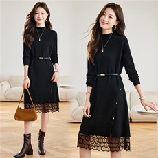 蕾丝拼接腰带半高领针织连衣裙女2025秋冬新款宽松显瘦打底毛衣裙，女装羊毛衫，艾米