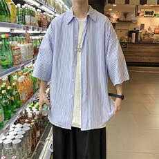 蓝色