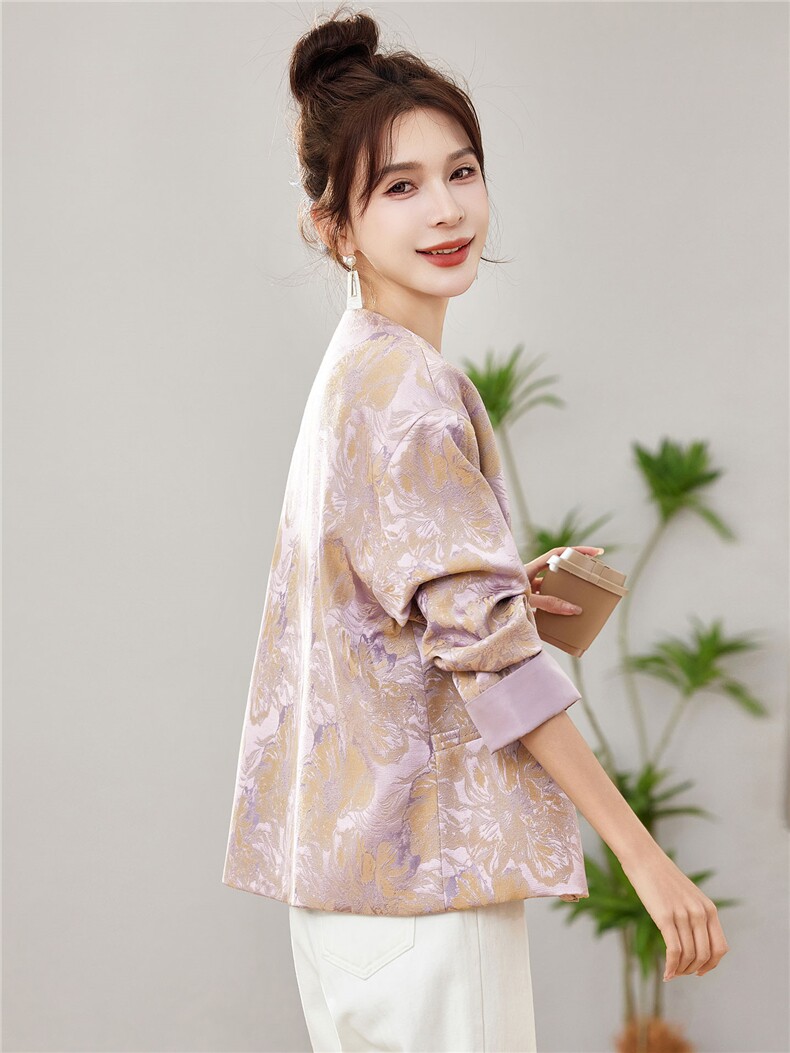 现货2026年春季中式新款时尚简约短外套款号62316,女装短外套,靓衣阁