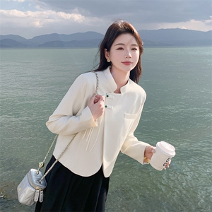 独特设计感米白色短款外套女2025春季新款新中式国风气质漂亮上衣图片