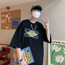 黑色