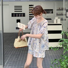 民族风蓝色碎花衬衫短裤套装女夏2025新款小个子两件套超火爆款，女装套装/套裙，2D044
