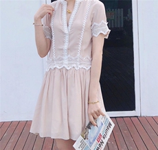 【现货】蕾丝边连衣裙，女装连衣裙，ONE