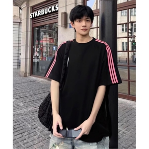 抖音得物品质二开240克宽松纯棉美式潮牌印花三条杠中性风短袖T恤图片