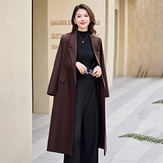 安哥拉红新款英伦中长垂感时尚设计轻奢风收腰气质洋气减龄风衣，女装风衣，时尚俏佳人