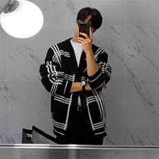 黑白色