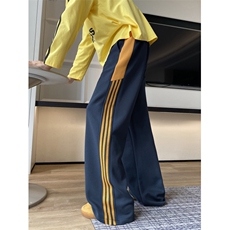 藏青色