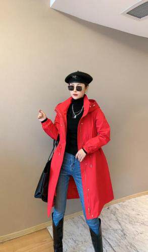 羽绒服，女装羽绒服，欧卡达