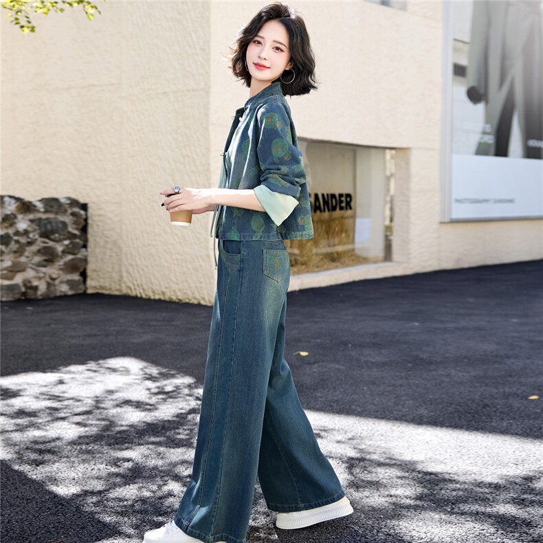 新中式复古盘扣牛仔套装女2025春秋新款印花改良唐装阔腿裤两件套,女装套装/套裙,欣品汇