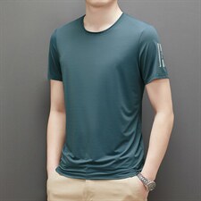 绿色