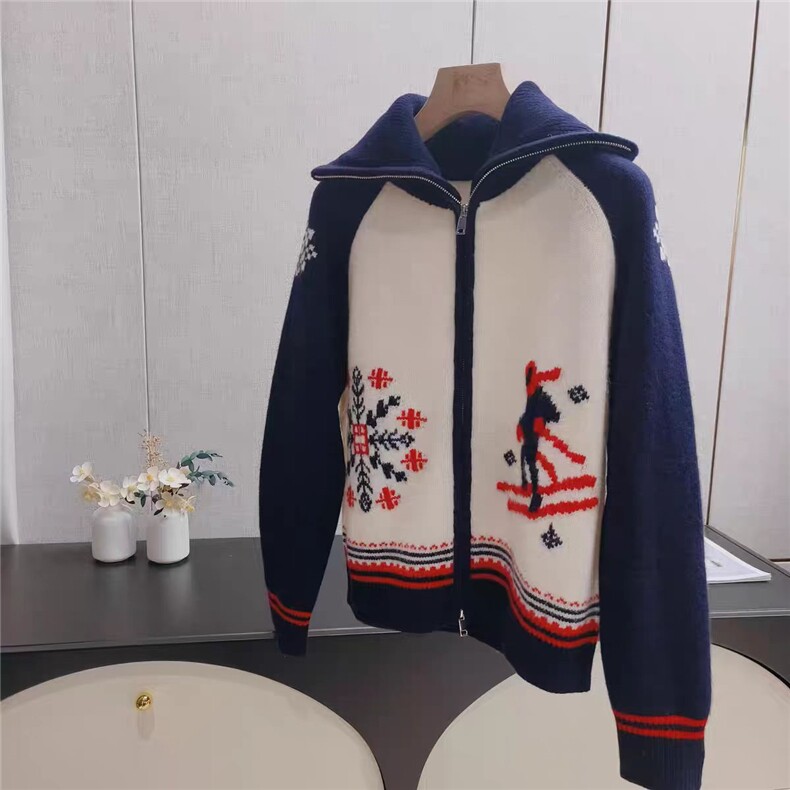 重磅滑雪开衫均码胸围110衣长59袖长68，女装针织衫/毛衣，更慕羊绒