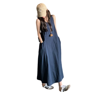 深蓝色圆领无袖连衣裙女2025夏季新款韩系设计感气质显瘦背心长裙图片