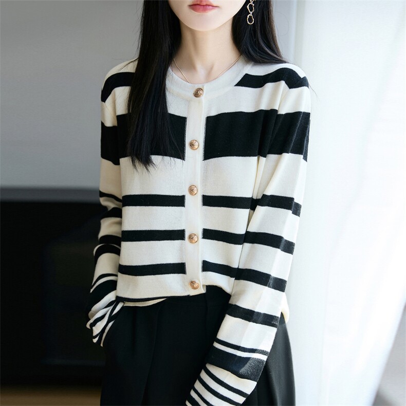 条纹圆领长袖针织衫女春秋2025新款外穿减龄毛衣外套针织开衫上衣,针织衫/毛衣,唐诺