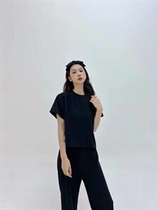 黑色极简懒人套装图片