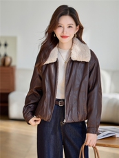 可拆卸毛领加绒加厚皮衣外套女2025秋冬新款小个子显瘦皮夹克上衣，女装棉衣/棉服，依万里