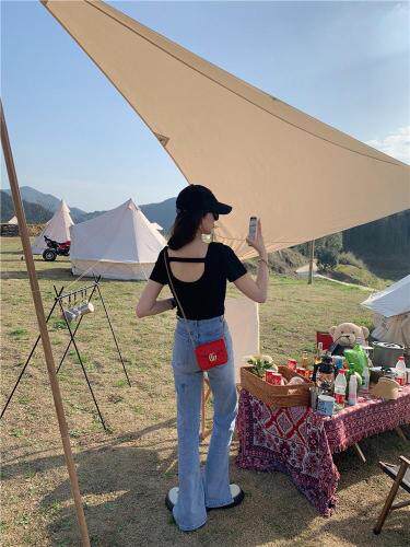 【现货】夏季新品后背露洞针织短袖，女装，F/TU