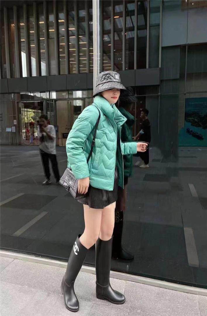 冬季羽绒服，女装羽绒服，卓依缘