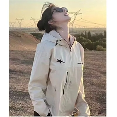 美式机能风连帽冲锋衣外套潮牌户外防水登山服飞行员夹克JKV42，男装夹克，星座516A