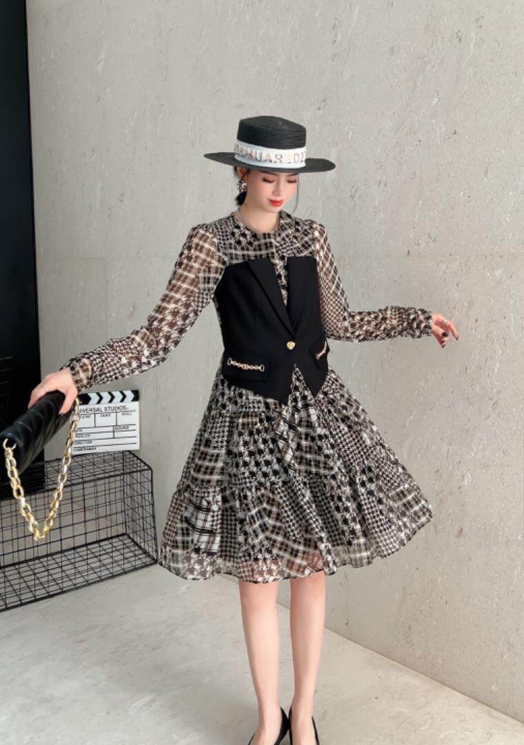 春装新款韩版假两件连衣裙，女装连衣裙，蕃米莉