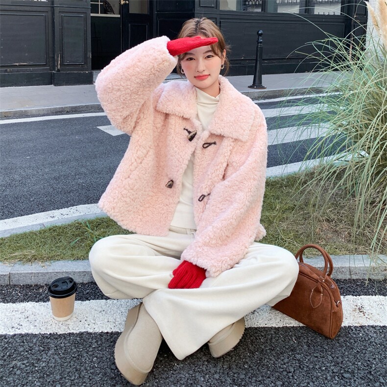 轻奢千金感皮毛一体牛角扣外套女2025新款冬季时髦淡人羊羔毛棉服图片