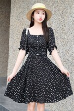 中长款显瘦高腰黑色圆点方领连衣裙，女装连衣裙，寒都衣屋
