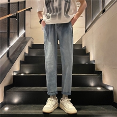 天蓝色