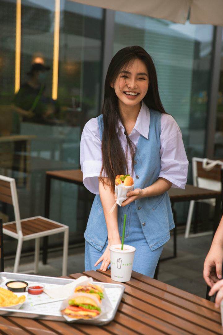 马甲牛奶套装，女装马甲，是爱 SHI AN