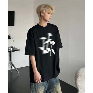 抖音得物供货现货210克宽松纯棉美式潮牌印花落肩袖纯棉T恤AT2135,糖柠潮童时尚穿搭官方图片