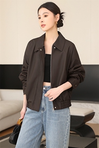 皮衣外套女短款2025春秋新款宽松大码中年妈妈小个子洋气夹克上衣图片