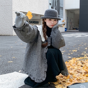灰色千金风蕾丝娃娃领羽绒服女冬季韩系甜美减龄花边白鸭绒外套图片