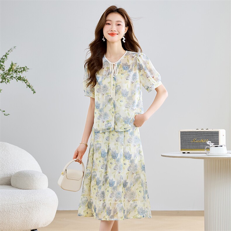 现货2024夏装时尚简约减龄提花两件套装套裙,女装套装/套裙,姿衣坊